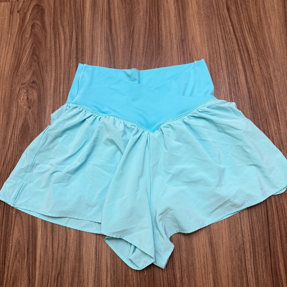 OFFLINE By Aerie women sz S Real Me Crossover Flowy Short - Picture 2 of 7